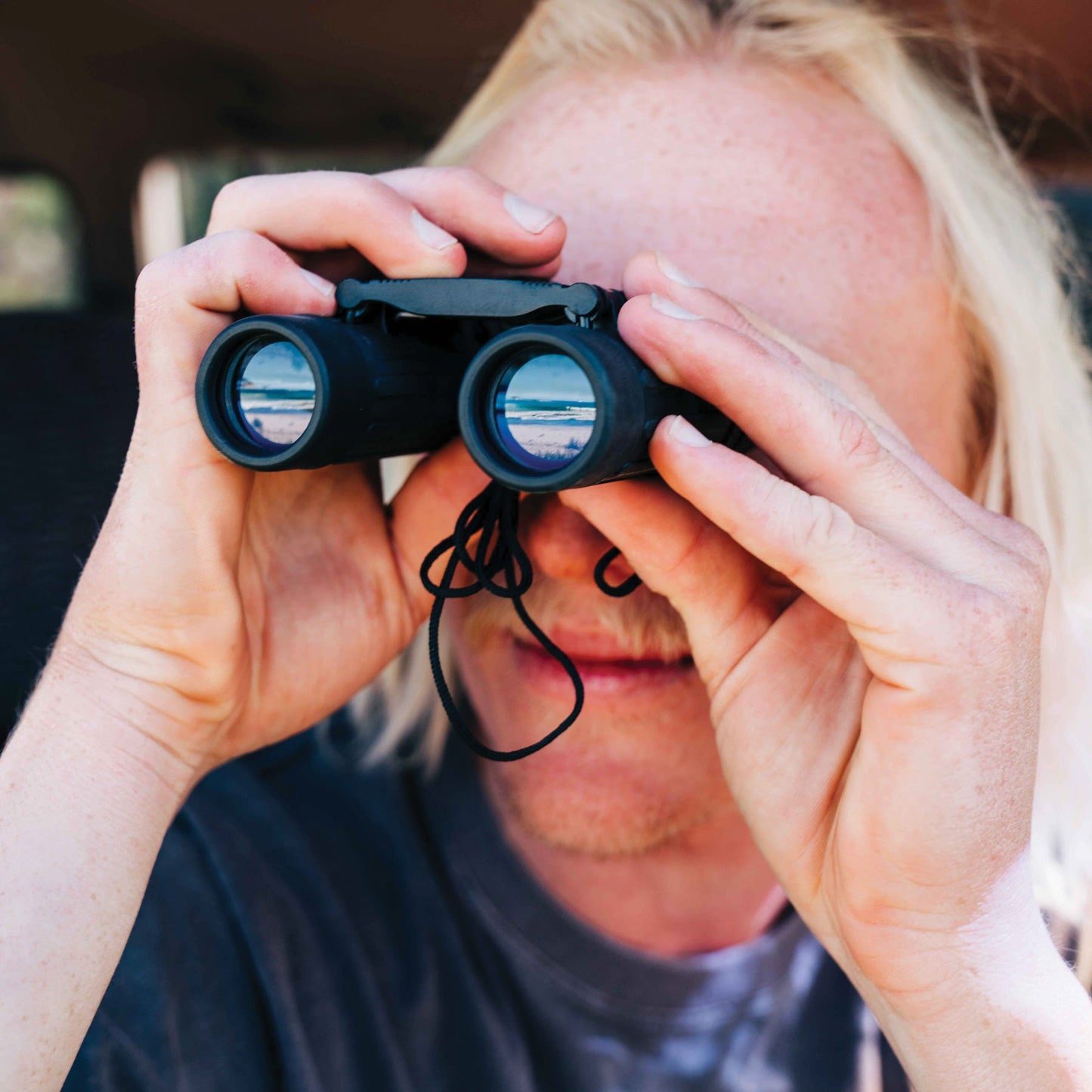 Ocean + Earth Binoculars Surf Check