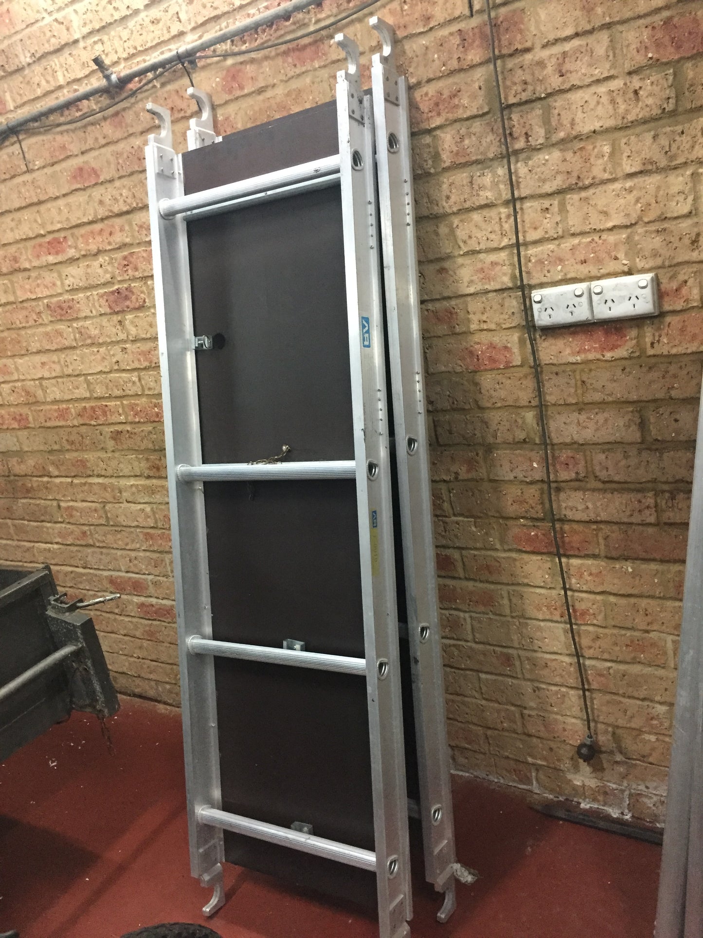 HIRE Scaffold 4m Lightweight Aluminium