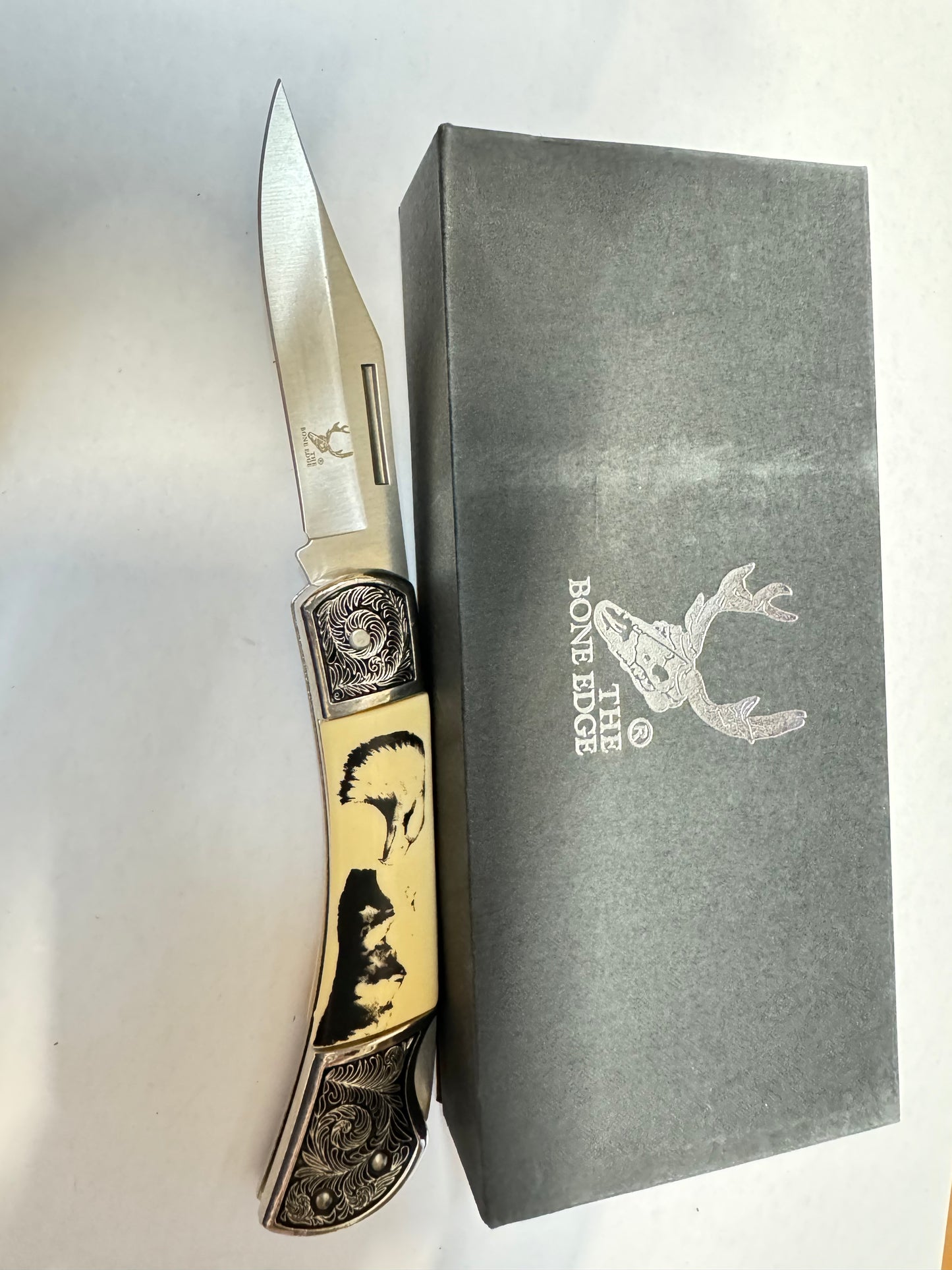 The Bone Edge Eagle Folder Knife With Gift Box