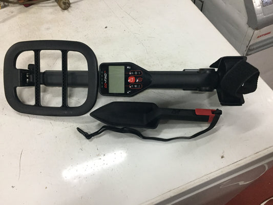 HIRE Metal Detector