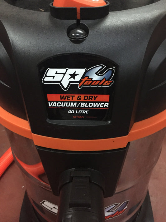 HIRE Wet/Dry Vacuum 240v